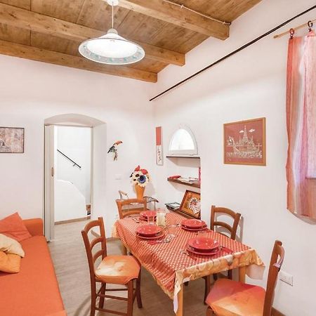 Casa Nonna Nella Villa Marina dʼMarina dʼAndora Exterior foto